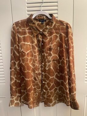 Tommy Hilfiger Giraffe Print with Rollup Sleeves